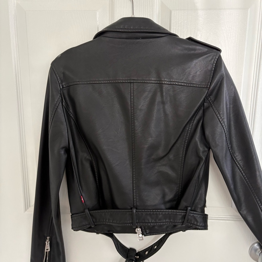 Levi's Women's Classic Black Leather Biker Jacket - Picture 3 of 10
